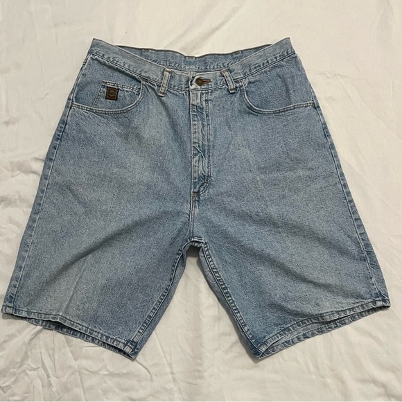 Wrangler Authentic Hero Vintage Made in USA Lightwash Jean Shorts Size 36x10.5 - Picture 1 of 4